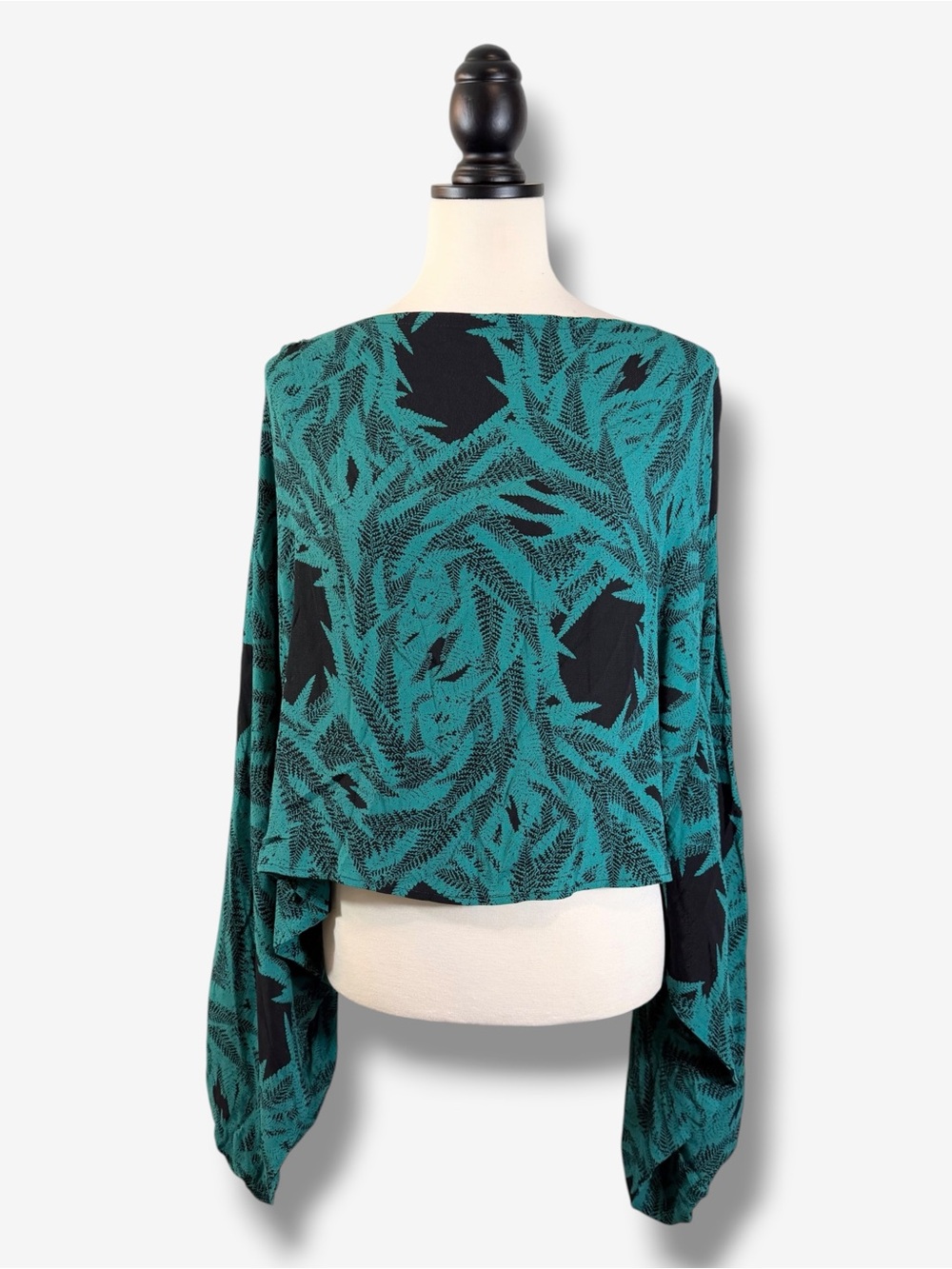 MANAOLA Hawaii Teal Black Off Shoulder Dramatic Bell Sleeve Fern Print Top OSX